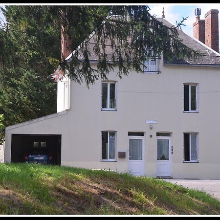 Studio "Au Bord De L'Eau" 2 Chambon-sur-Voueize Exterior photo