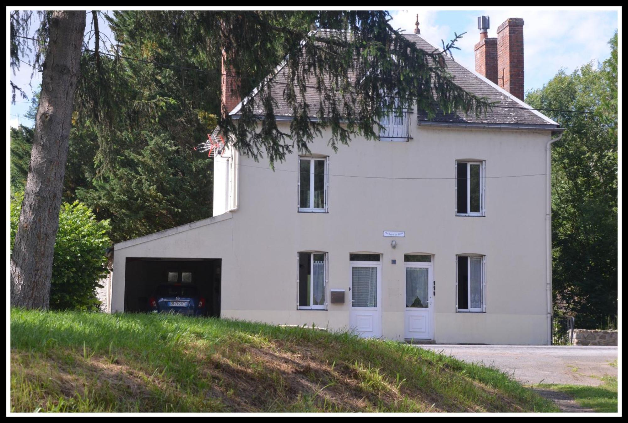 Studio "Au Bord De L'Eau" 2 Chambon-sur-Voueize Exterior photo